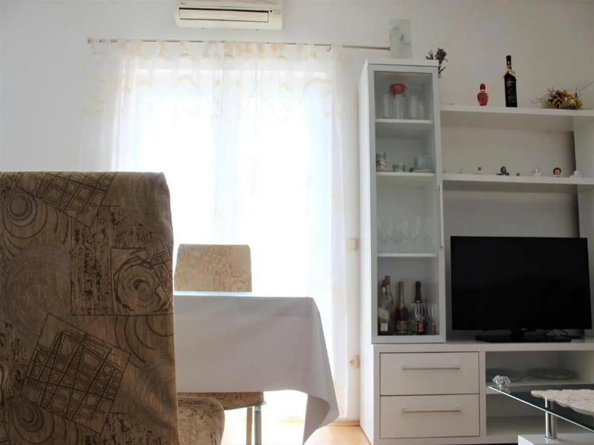Vesna Apartment Seget Vranjica